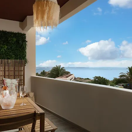 Amazing Sea View W/ 2 Bdr Ideal 4 Families W/ Wifi Apartament *