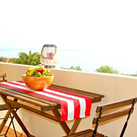 Amazing Sea View W/ 2 Bdr Ideal 4 Families W/ Wifi *