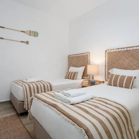 Amazing Sea View W/ 2 Bdr Ideal 4 Families W/ Wifi *