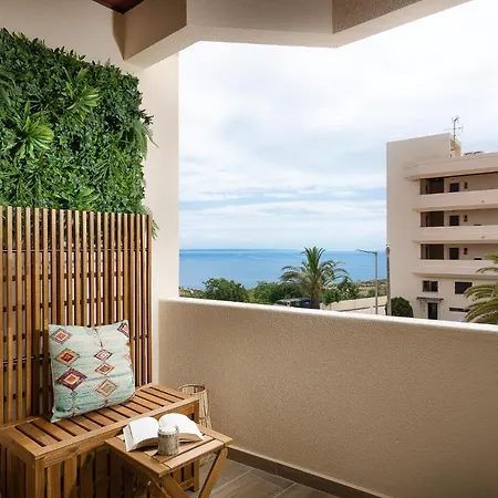 Amazing Sea View W/ 2 Bdr Ideal 4 Families W/ Wifi *