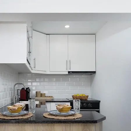 Amazing Sea View W/ 2 Bdr Ideal 4 Families W/ Wifi