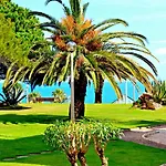 Amazing Sea View W/ 2 Bdr Ideal 4 Families W/ Wifi *