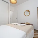 Amazing Sea View W/ 2 Bdr Ideal 4 Families W/ Wifi