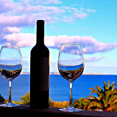Amazing Sea View W/ 2 Bdr Ideal 4 Families W/ Wifi Λάγος