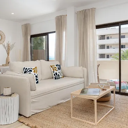 Amazing Sea View W/ 2 Bdr Ideal 4 Families W/ Wifi * Lagos
