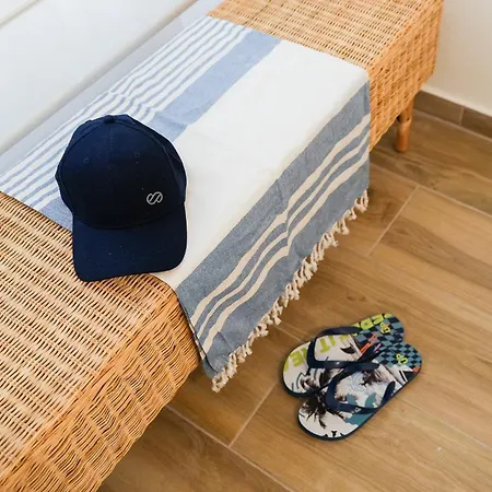 Amazing Sea View W/ 2 Bdr Ideal 4 Families W/ Wifi *